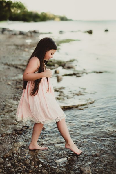 children's photographer in Belgium WI on Lake Michigan 