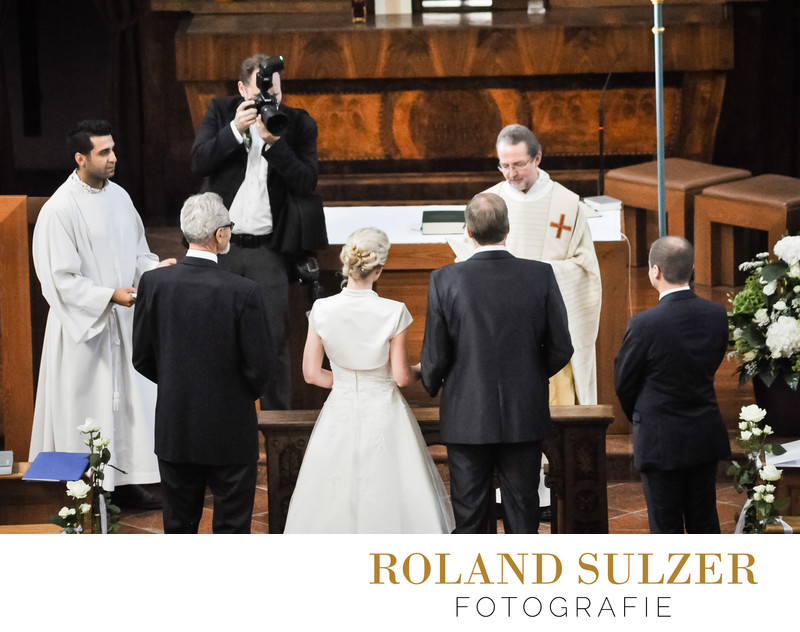 Hochzeitsfotograf Roland Sulzer bei kirchlicher Trauung