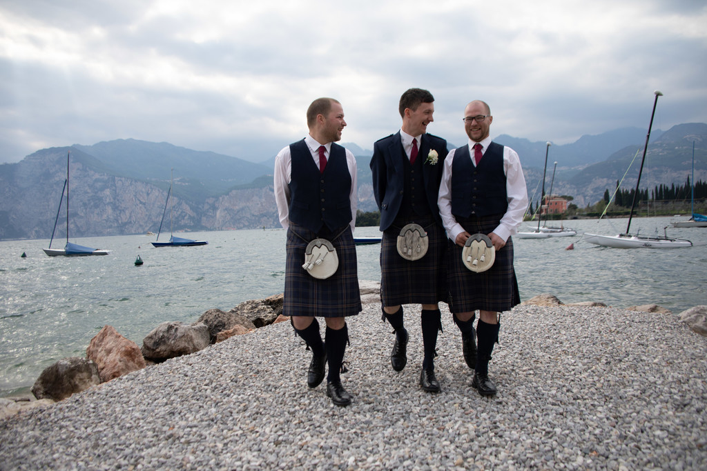 Scottish wedding on the beach in Italy