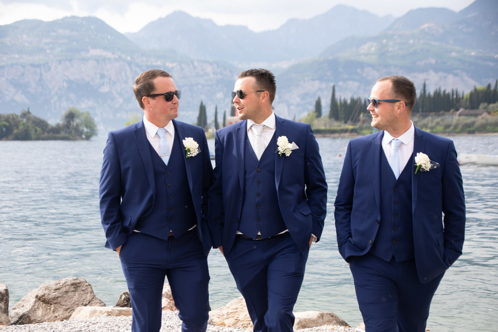 Cool as a cucumber bridal party in Malcesine, Italy