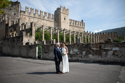 Loved up weddings in Torri del Benaco, Lake Garda Italy