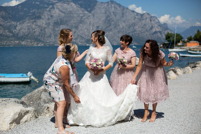 Final touches by the Lake, Lisa and her maids.