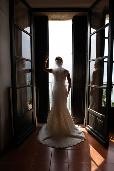 Charismatic Weddings and Romance in Malcesine Castle