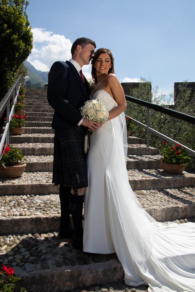 Scottish wedding on Malcesine Castle Steps