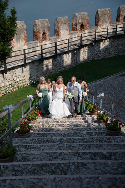 Lucy and her bridesmaids in Malcesine Castle