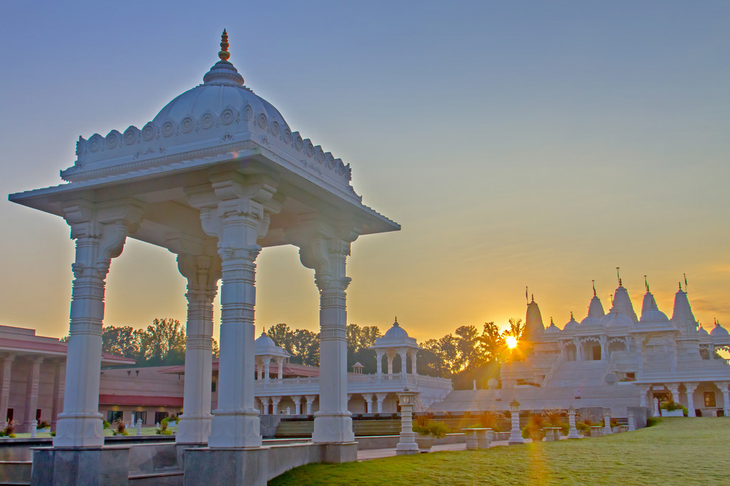 Atlanta Engagement Photographers Hindu Temple BAPS