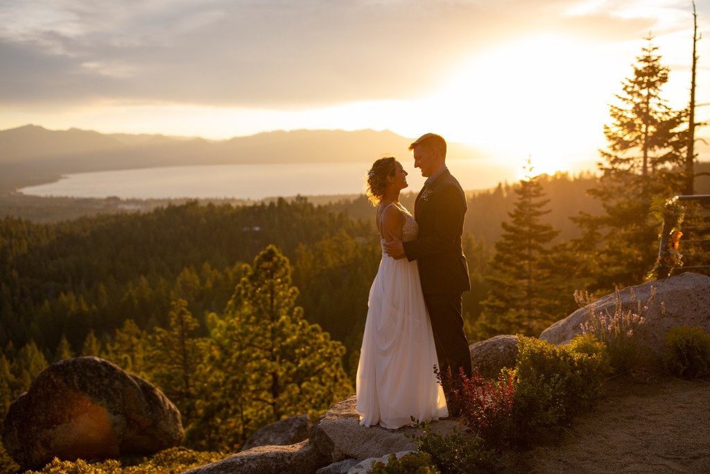 Tahoe Blue Estate Summer Wedding Photography