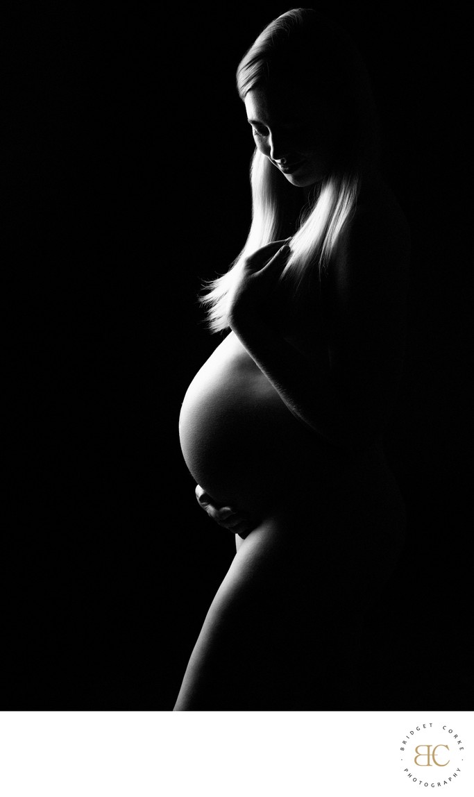 Black-and-White Silhouette Maternity Portrait