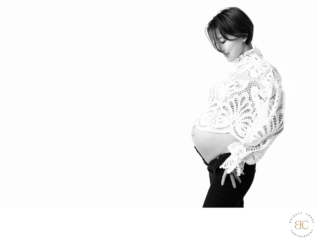 Lace and Light Maternity Portrait in Profile