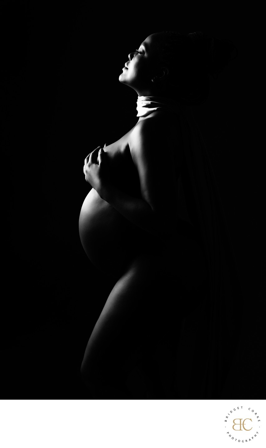 Chiaroscuro Maternity Photo