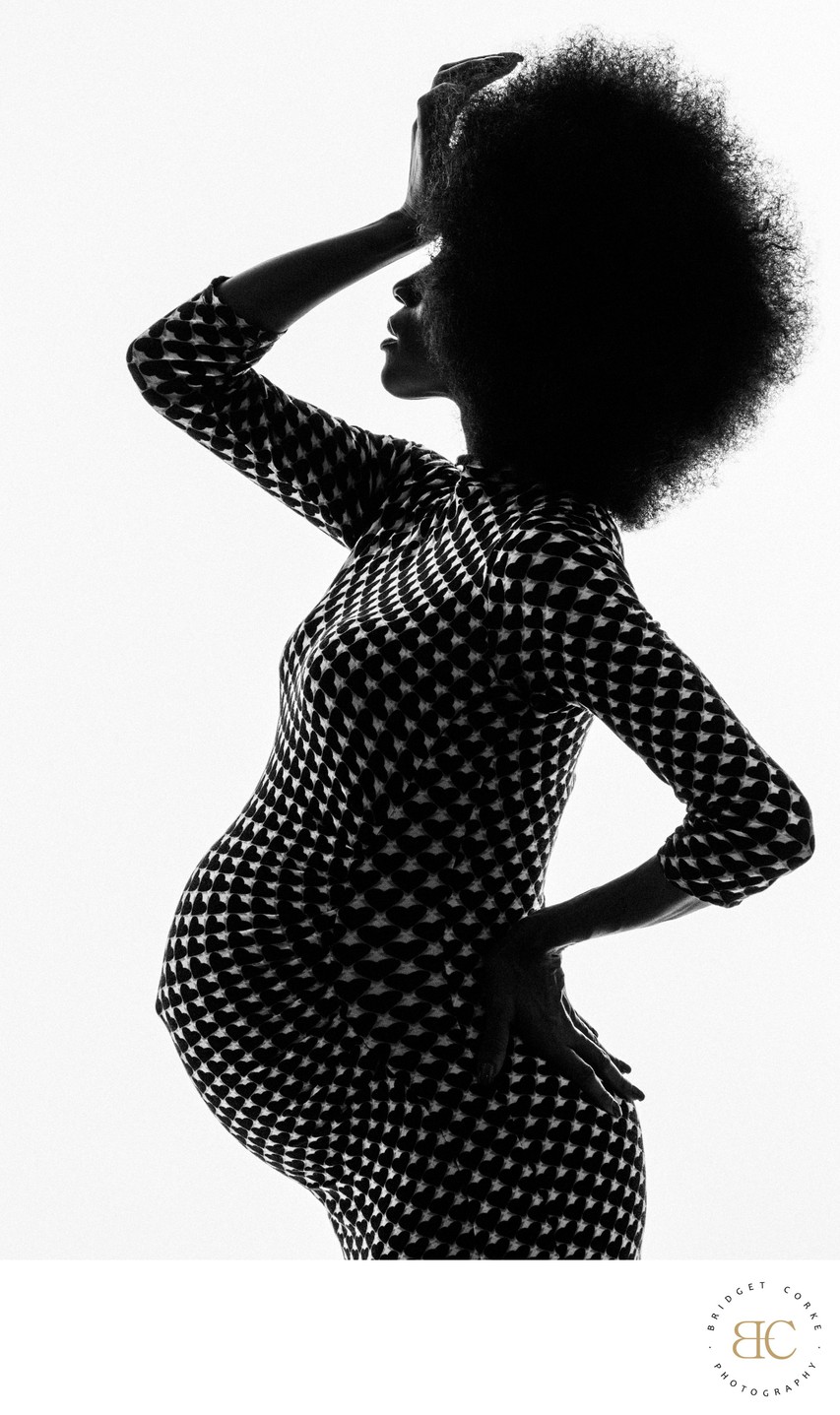 Stylish Maternity Silhouette with Bold Patterns