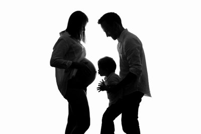 Heartwarming Family Maternity Silhouette