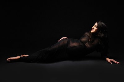 Glamorous Reclining Maternity Portrait