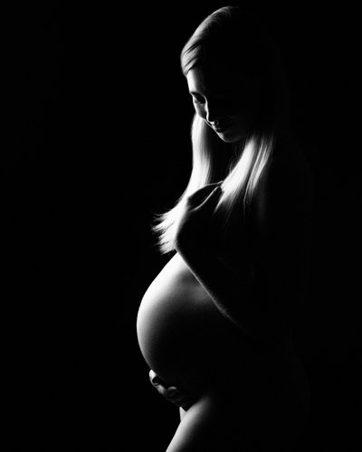 Black-and-White Silhouette Maternity Portrait