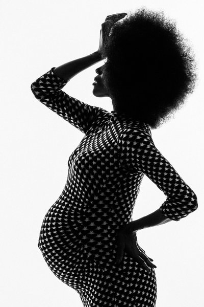 Stylish Maternity Silhouette with Bold Patterns