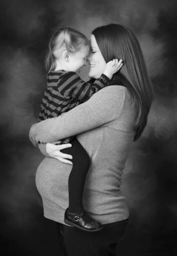 Toddler and expecting mom/Marion maternity photographer