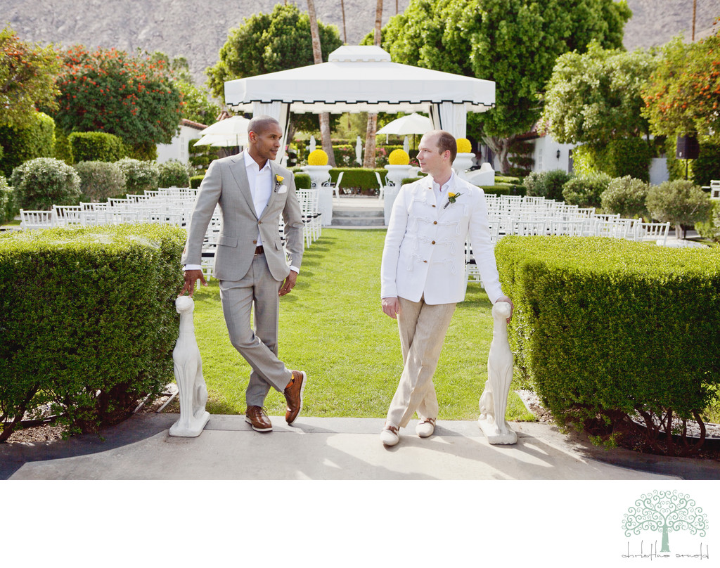 Iconic Palm Springs wedding photos 