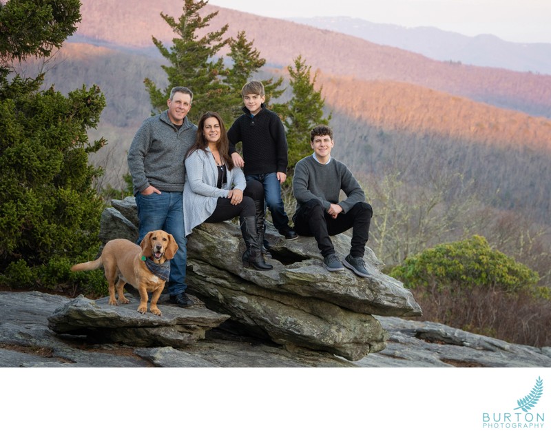 Mountain View Family Portrait | Blue Ridge Mountains