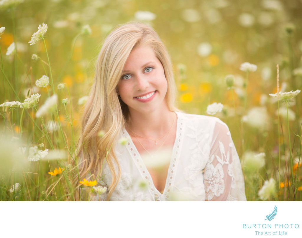 Senior Photographer Boone Olivia and Queen Anne's Lace