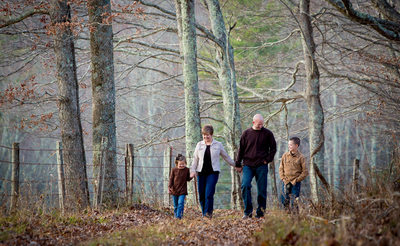 Illustrative Family Photo Blowing Rock