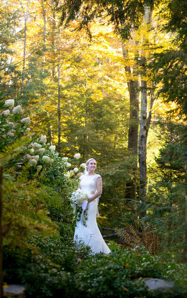 Wedding Photographs at Crestwood Inn Bridal Portrait