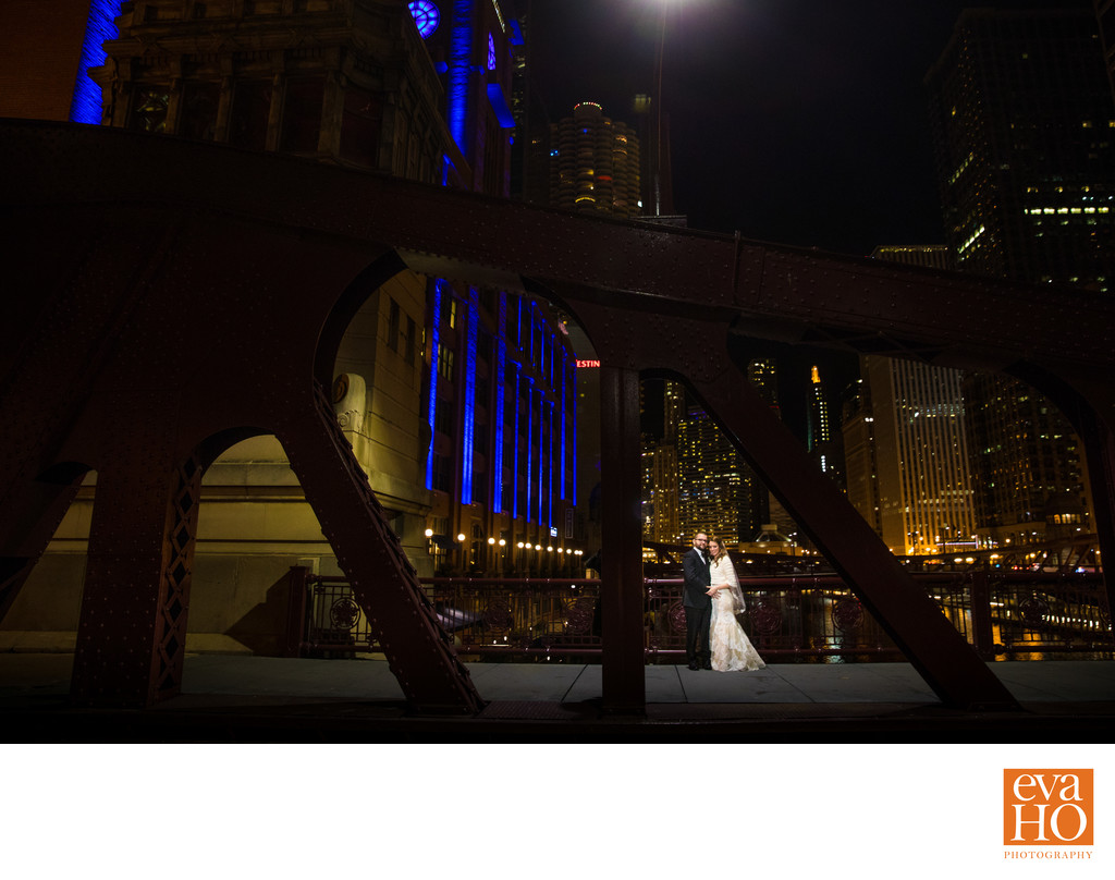 Night Time Wedding Photo at Chicago River