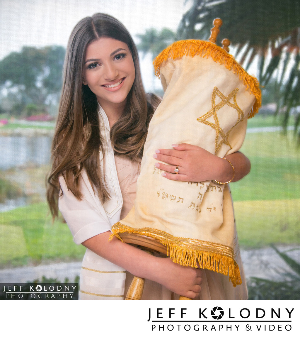 Bat Mitzvah Photography by Kolodny Photo