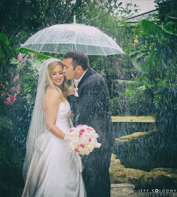Sundy House Wedding in the Rain