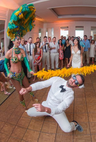 Unforgettable Hora Loca at The Palms Hotel