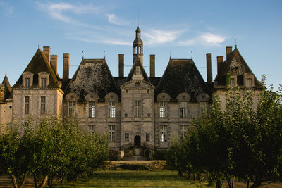 Château de Saint-Loup-sur-Thouet Wedding Pictures 1
