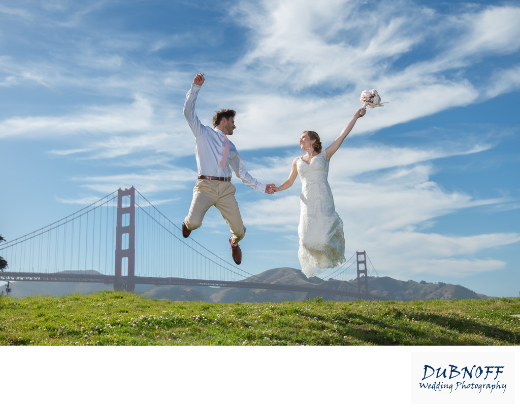 golden gate bridge jumping bride and groom photography