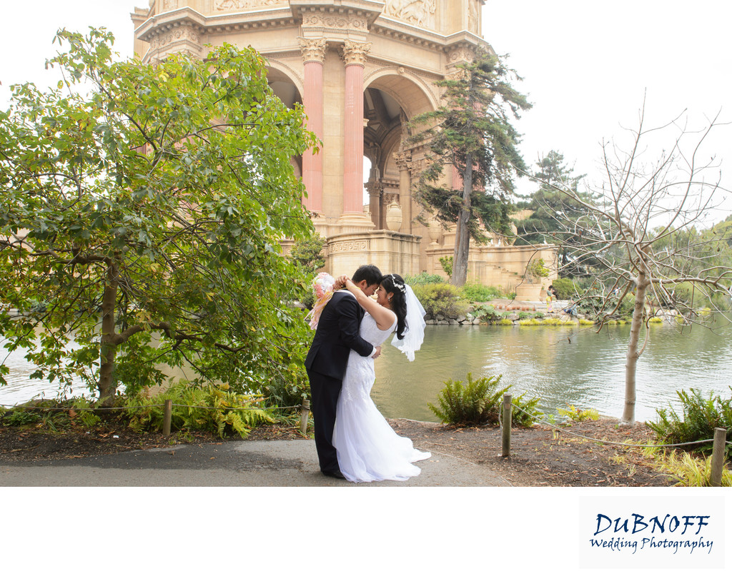 Romance Photography at the Palace of Fine Arts in San Francisco