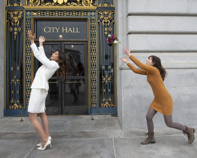 San Francisco City Hall Wedding Photographers - Bouquet Toss