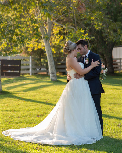 livermore wedding photography with bride and groom