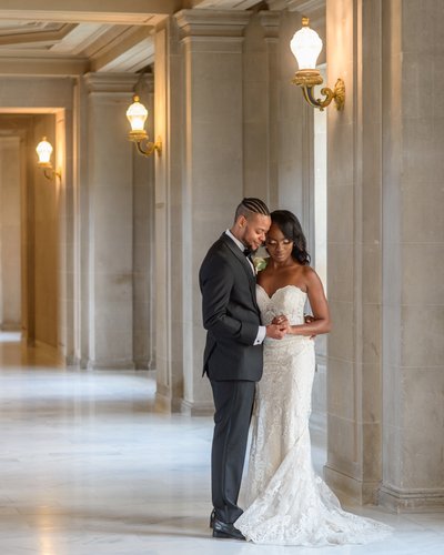 Romantic wedding photography at historic San Francisco city hall