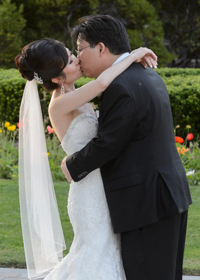 Wente Vineyards  Wedding Kiss in Livermore Valley Wine Country