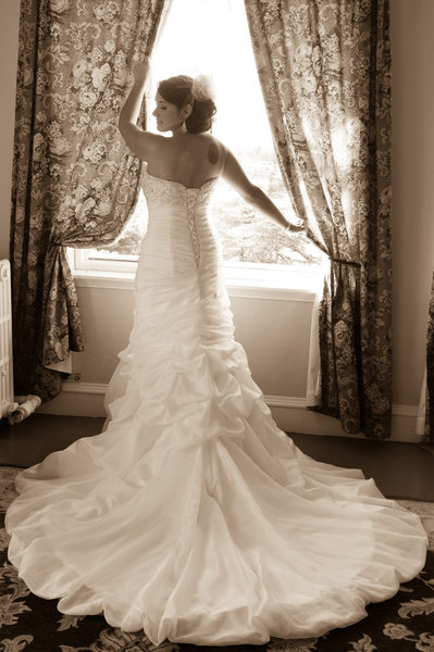 Berkeley City Club Wedding Photography - Back of Dress in the Window