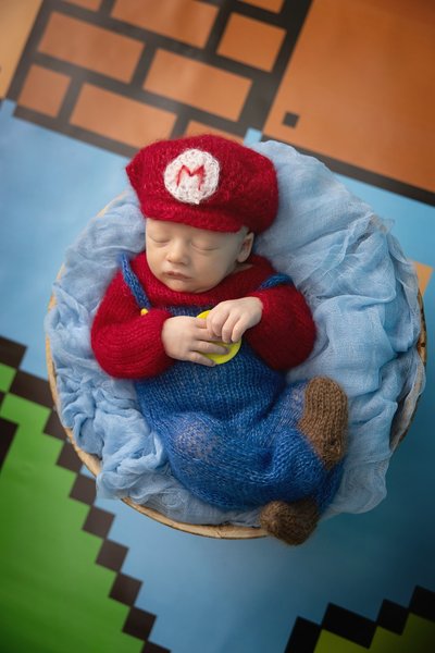 Geeky newborn photography session, Super Mario Themed