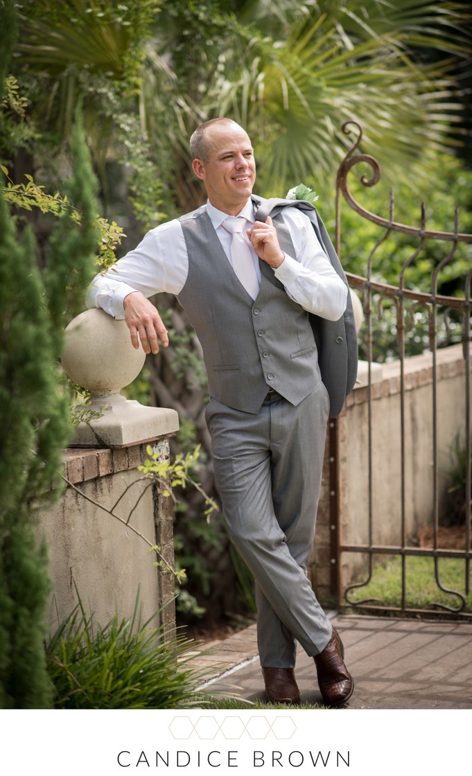 Bella Sera Gardens: Groom in Courtyard