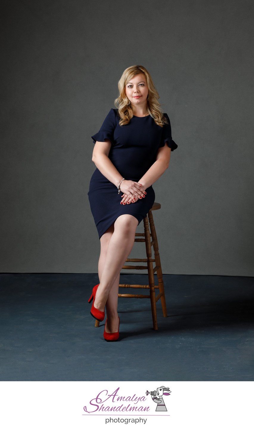 Beautiful Female Business Portrait: A Guide to Elegant Photoshoot