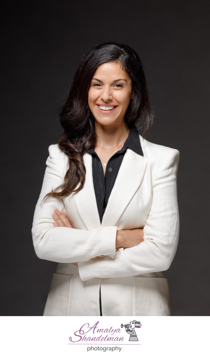 Businesswoman with a Smile: Professional Portrait