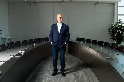 Cinematic Portrait of CEO at Headquarter: Tips for a Stunning Photoshoot