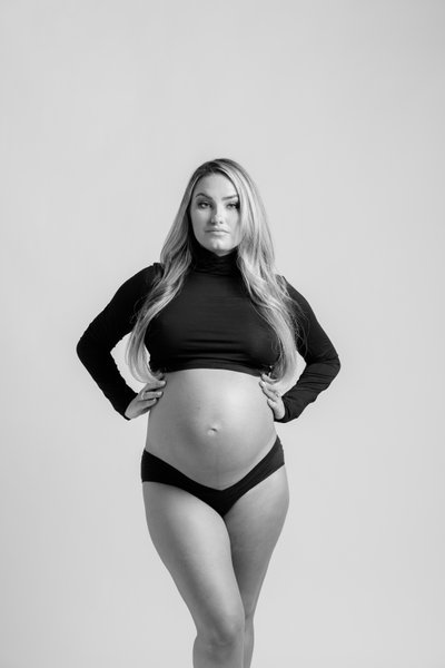 Elegant Maternity Photography in Houston