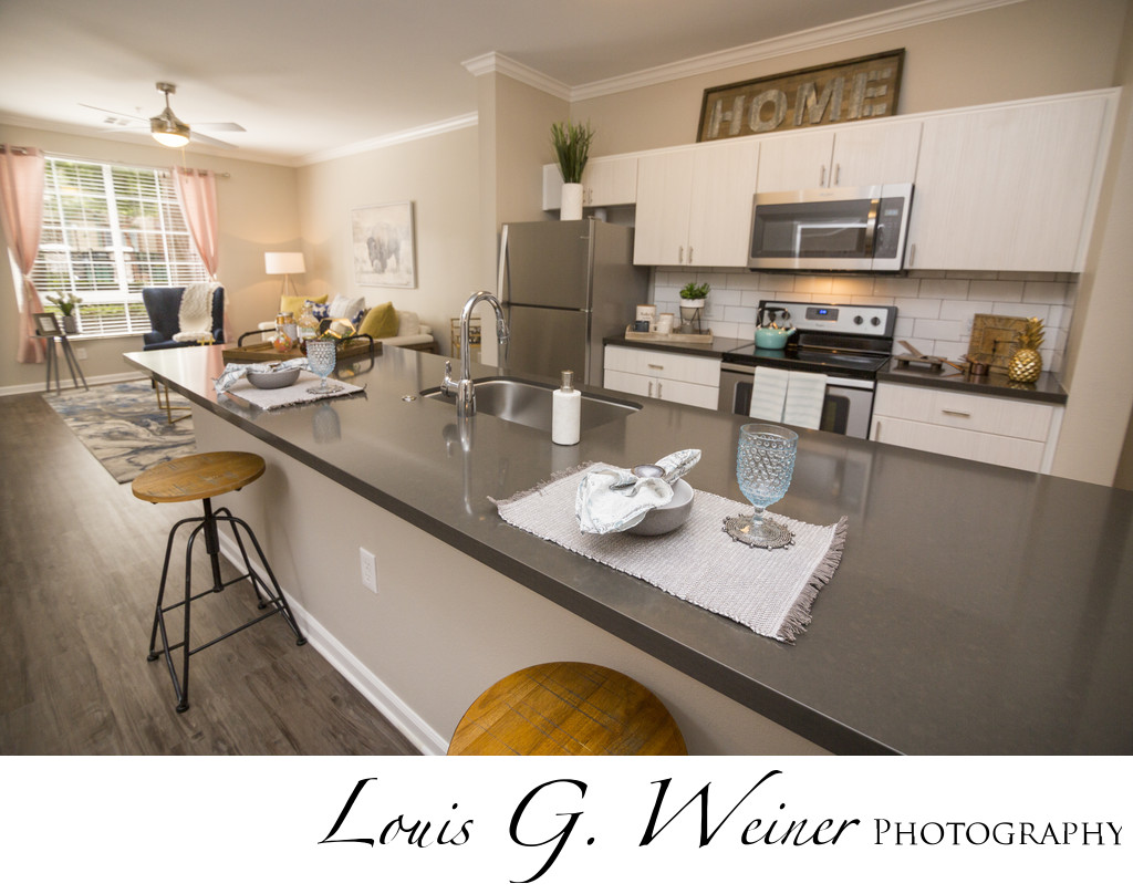 Luxury Victoria Arbors Apartment Homes in Rancho Cucamonga Interior