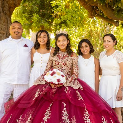 family Quinceanera at Kimberly Crest Manor and gardens