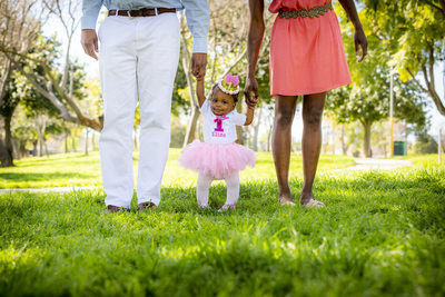 Family Portraits at the park, mom & dad and sweet little girl