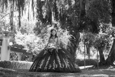 BnW Quinceanera  photo at Kimberly Crest house
