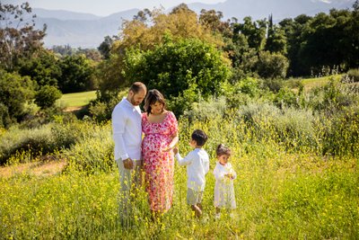 Family Maternity Portrait session for beautiful family