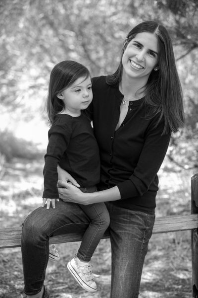 Mother and Daughter. Family Portraits in Big Bear Lake