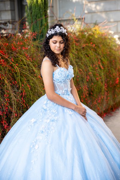 Quinceanera Photography, A quiet moment.